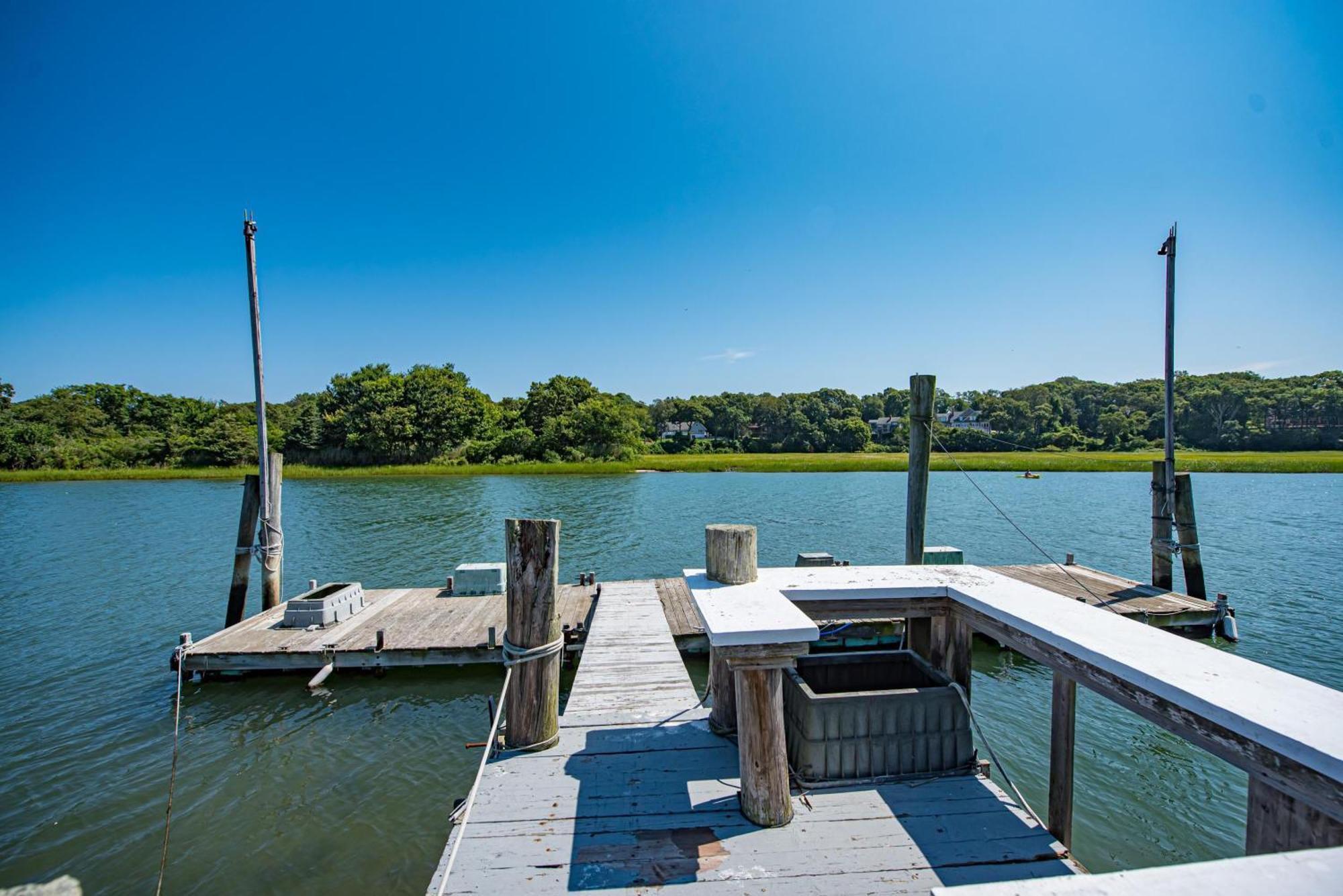 Nature'S Paradise: Private Dock & Water Views Mattituck Bagian luar foto