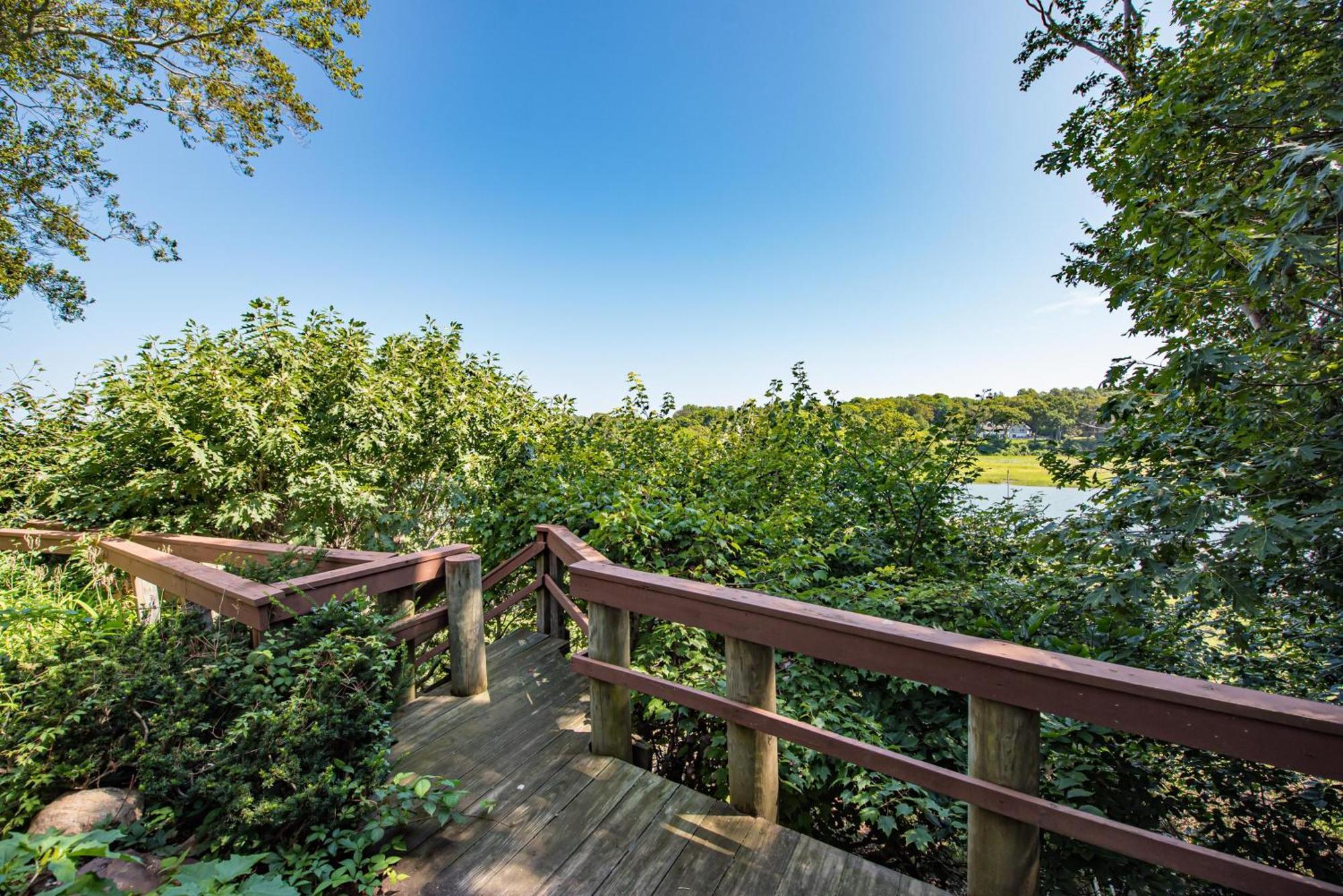 Nature'S Paradise: Private Dock & Water Views Mattituck Bagian luar foto