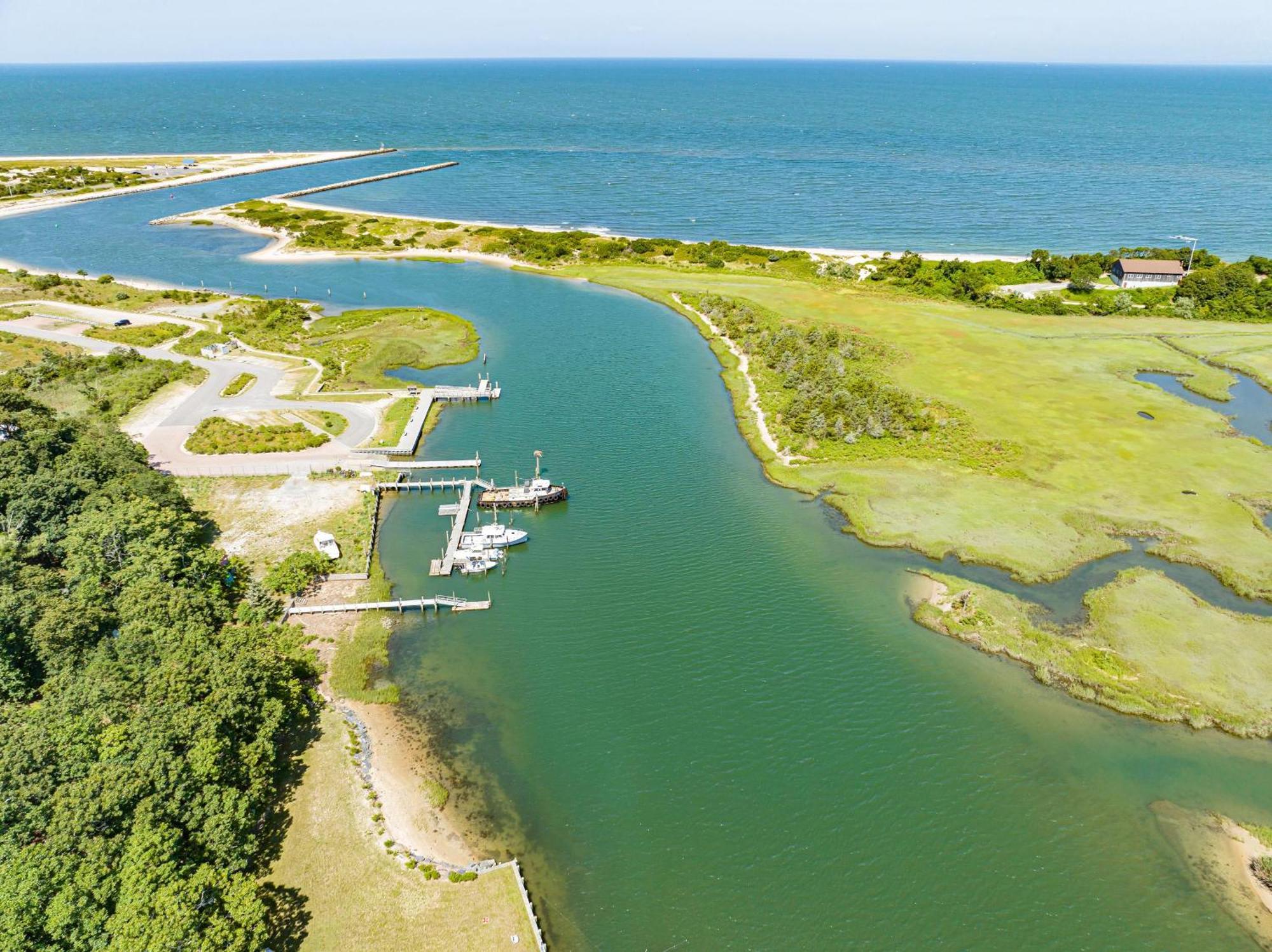 Nature'S Paradise: Private Dock & Water Views Mattituck Bagian luar foto